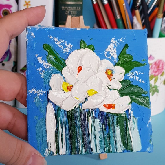 White flowers 3D small oil painting, Still life Floral oil artwork impasto painting, Miniature painting 4 x 4", 10 x 10 cm by Ira Gorky