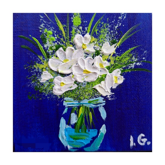 White flowers bouquet in vase Impasto Oil Painting, Still life flowers artwork 4" x 4", 10 x 10 cm, Miniature oil painting by Ira Gorky