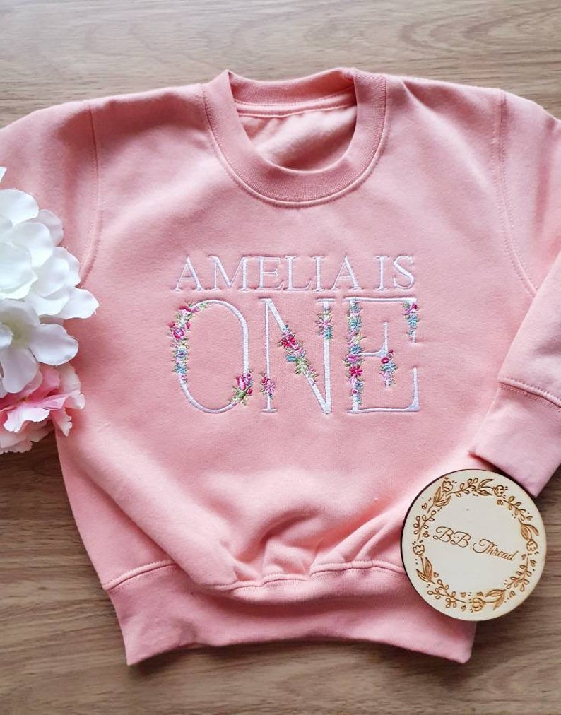 Personalised Kids Sweatshirt, Embroidered Baby Sweater, I Am One Outfit, Birthday jumper, Baby Girl Birthday Gift image 3