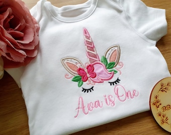 Body personalizado para o primeiro aniversário de bebê menina, roupa para o primeiro aniversário, ensaio fotográfico de aniversário com bolo, body bordado.