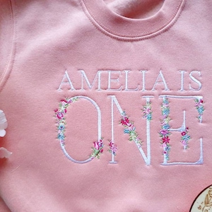 Personalised Kids Sweatshirt, Embroidered Baby Sweater, I Am One Outfit, Birthday jumper, Baby Girl Birthday Gift image 2