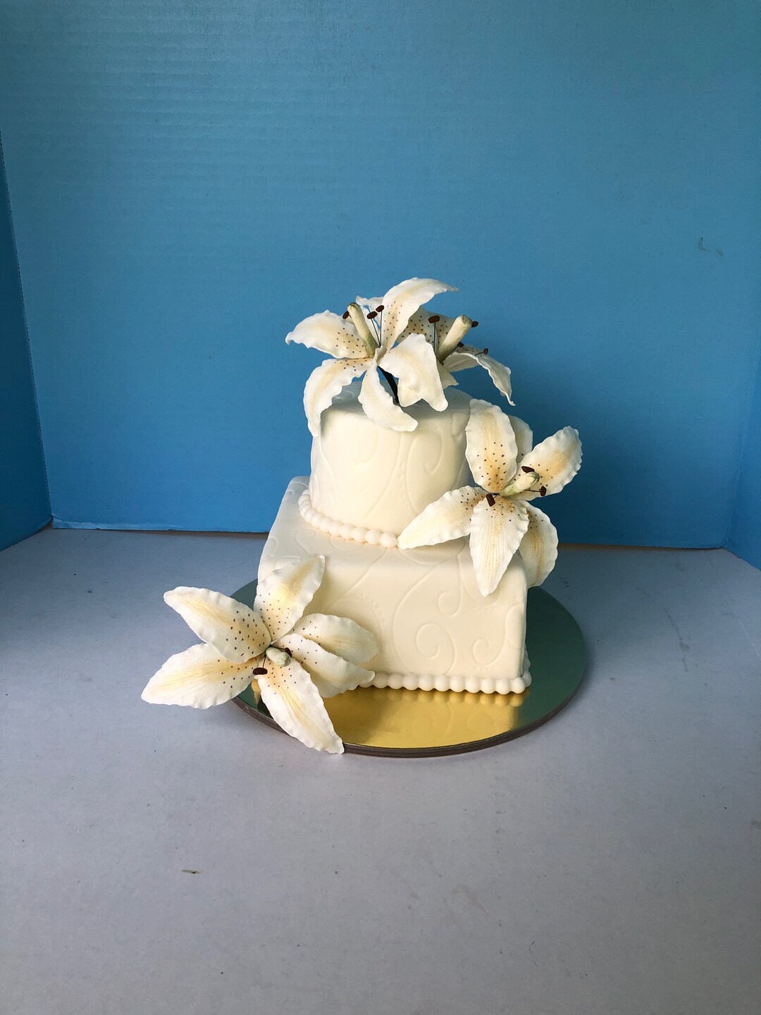 . Edible Sugar Paste Lilies Etsy