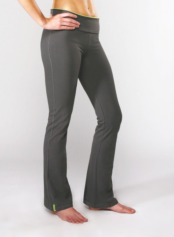 Grey Womens Boot Cut Yoga Pants Foldover Waist, Cotton Stretch Grey Yoga  City New York Boot Yoga Pants, Comfy Adjustable Waist Yoga Pants 