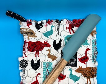 Farmhouse Potholder with Barnyard Animals • Quilted Rustic Hot Pad • Farm Sweet Farm Kitchen Decor