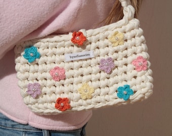 Handmade Crochet Knitted Shoulder Bag, Shoulder Bag, Cute Crochet bag, Trendy crochet bag, Custom Bag, Chunky crochet bag, Gift for her