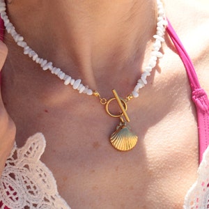 Boracay snäckskalhalsband, Howlithalsband, Guld, Silver, Havsmycken, Vattentätt halsband, Boho halsband, Boho smycken, Toggle-halsband