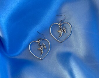 heart framed angel earrings <3