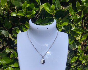 minimal yin yang necklace