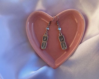 y2k flip phone earrings