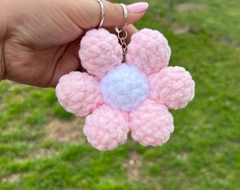 Modèle de porte-clés fleur au crochet sans couture