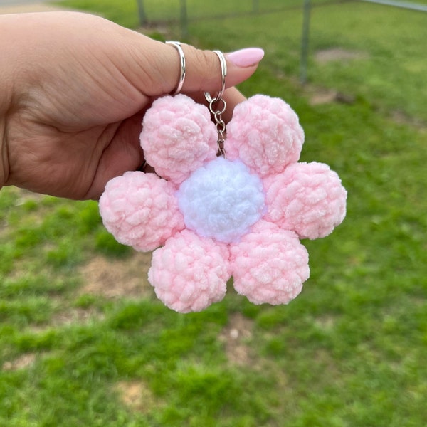 Modèle de porte-clés fleur au crochet sans couture