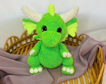 crochet dragon pattern. kaida the dragon.