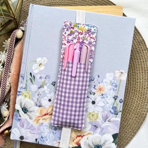 Purple Field Pen Holder Bookmark, Bible Study Gift