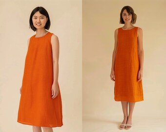 Robe chic personnalisable en lin orange brûlé - Sans manches, coupe ample, idéale pour personnaliser le confort et le style estival