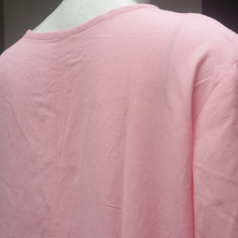 Stylish Linen Dress With Pockets Split Neck and 3/4 Sleeves Below Knee