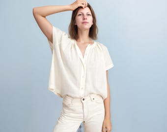 Linen Summer Blouse for Women – Short Sleeve Button Down, Lightweight Loose Fit Shirt, Minimalist Casual Top | SKU.25T22T4K