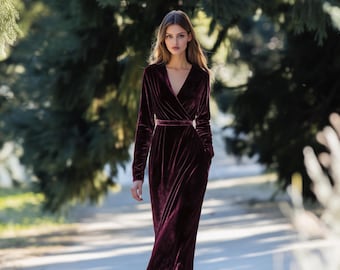Chianti Velvet Long Wrap - Vintage Style Bridal and Bridesmaids Robe - Luxurious Women's Velvet and Velour Wrap for Weddings