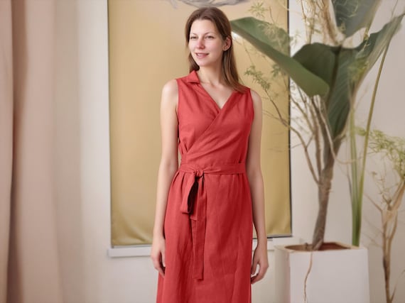 red sleeveless wrap dress Red V-Neck Wrap Pleated Sleeveless Midi Dress - Meet.Curve