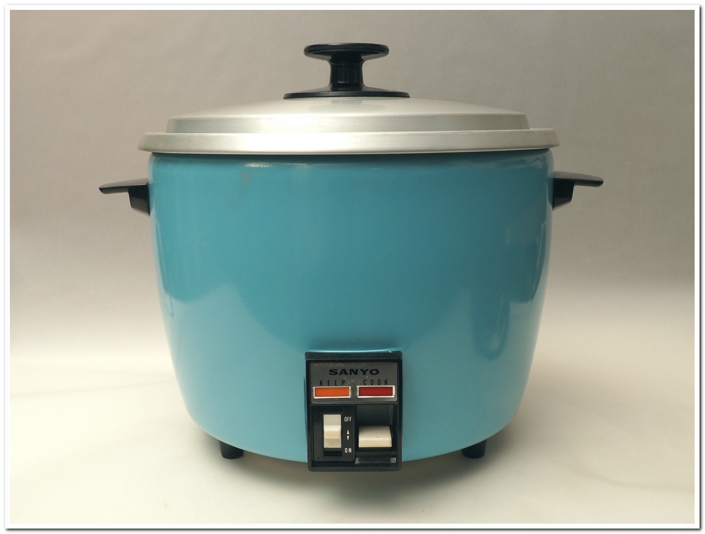 Sanyo rice sale cooker