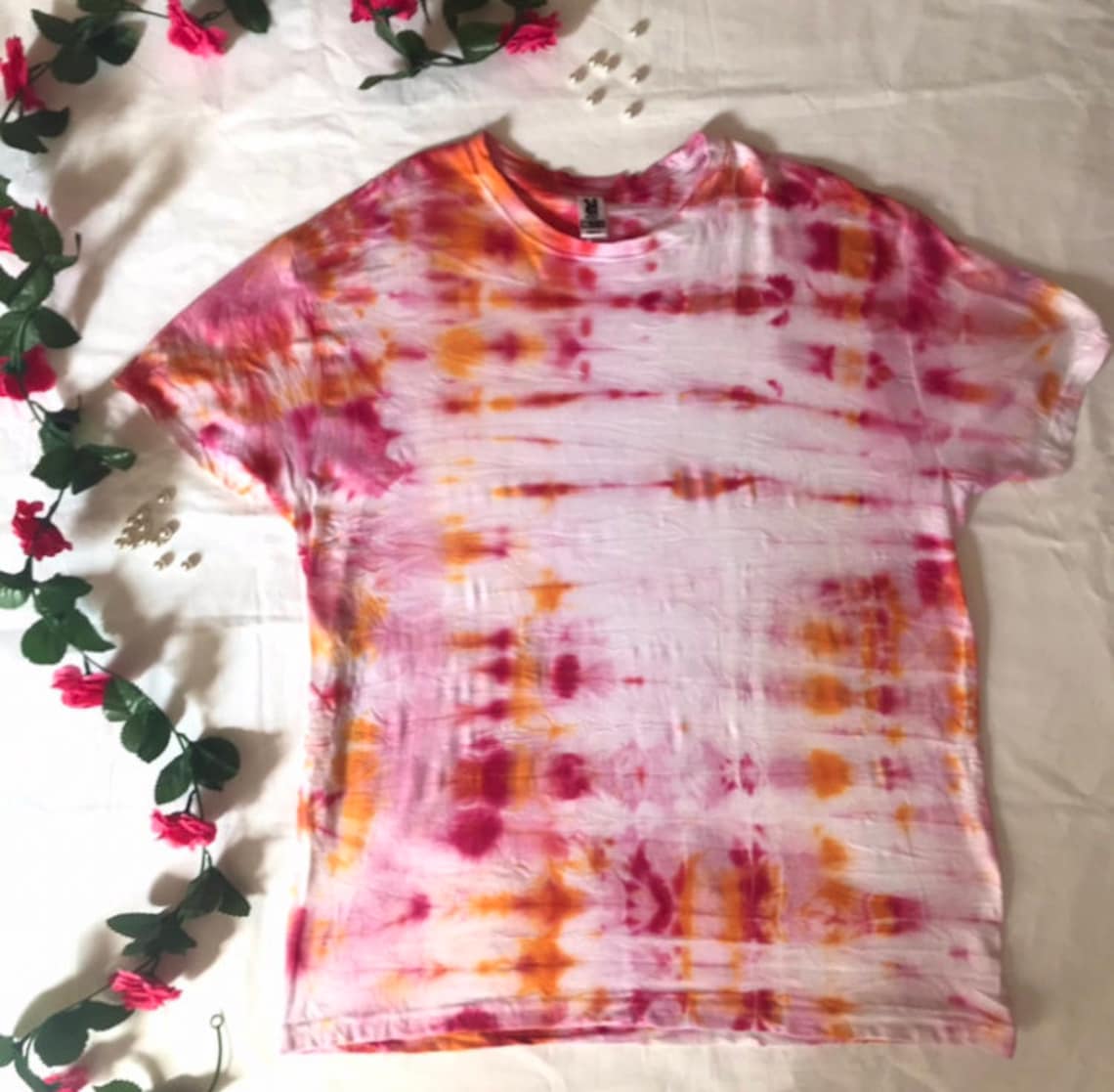 Beautifully made handmade tie dyed T-Shirt in white orange | Etsy
