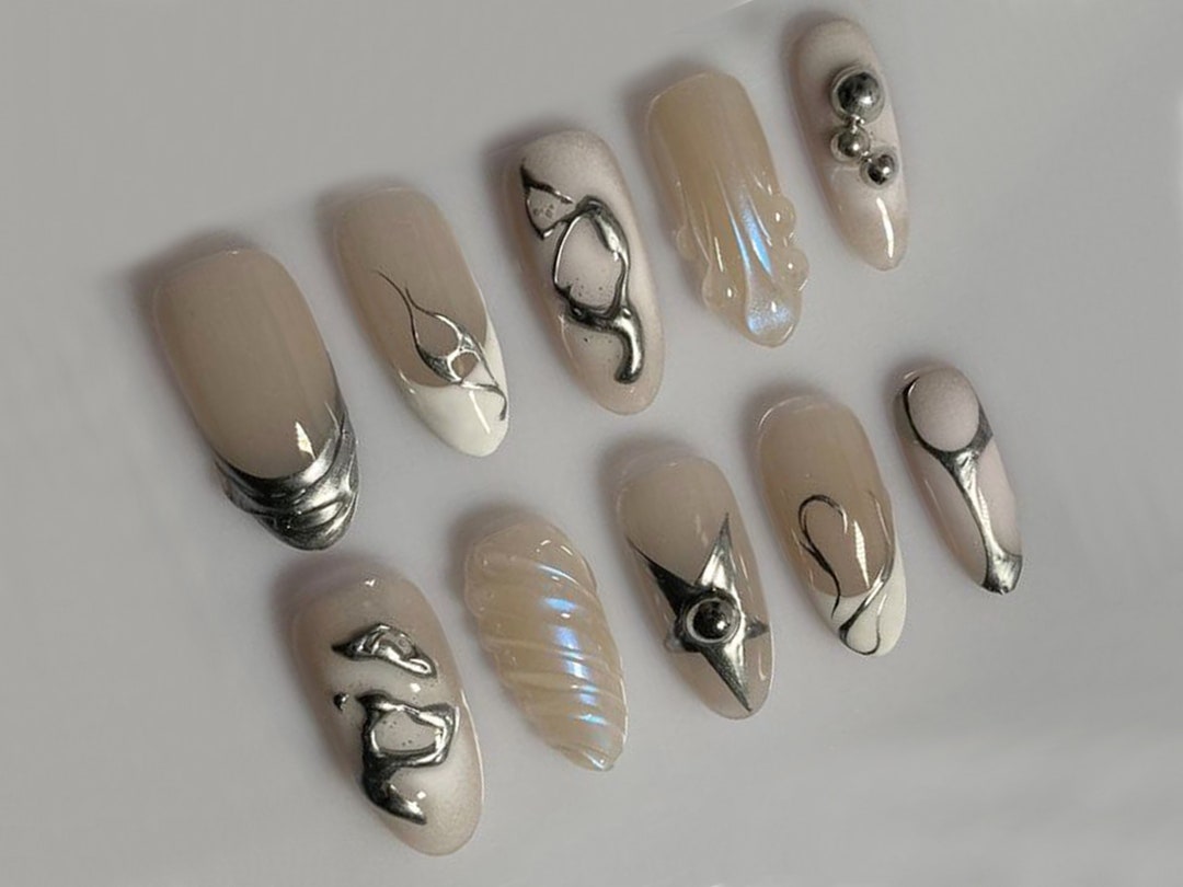 Freestyle 3D Gel Nails: Trendy Press on Nails With Sliver - Etsy