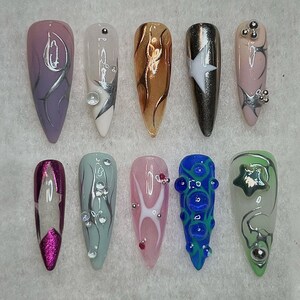 Y2K Nails Stand Out With Mirror Finish and Vibrant Colors 3D Gel Press ...