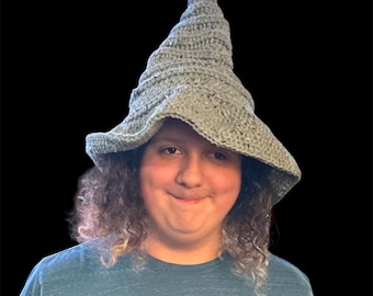Handgehaakte grijze tovenaarshoed voor Halloween of kostuum, tovenaarshoed voor man of vrouw cosplay of Rennaisance Fair Wear