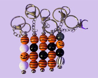 Halloween Perlen Schlüsselanhänger: Gruselige Kürbis Design
