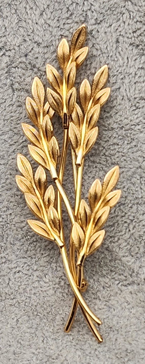 Vintage 12Kt Gold Filled VD Leaf Pin