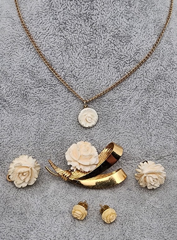 Vintage 12Kt Gold Filled White Rose Jewelry Lot
