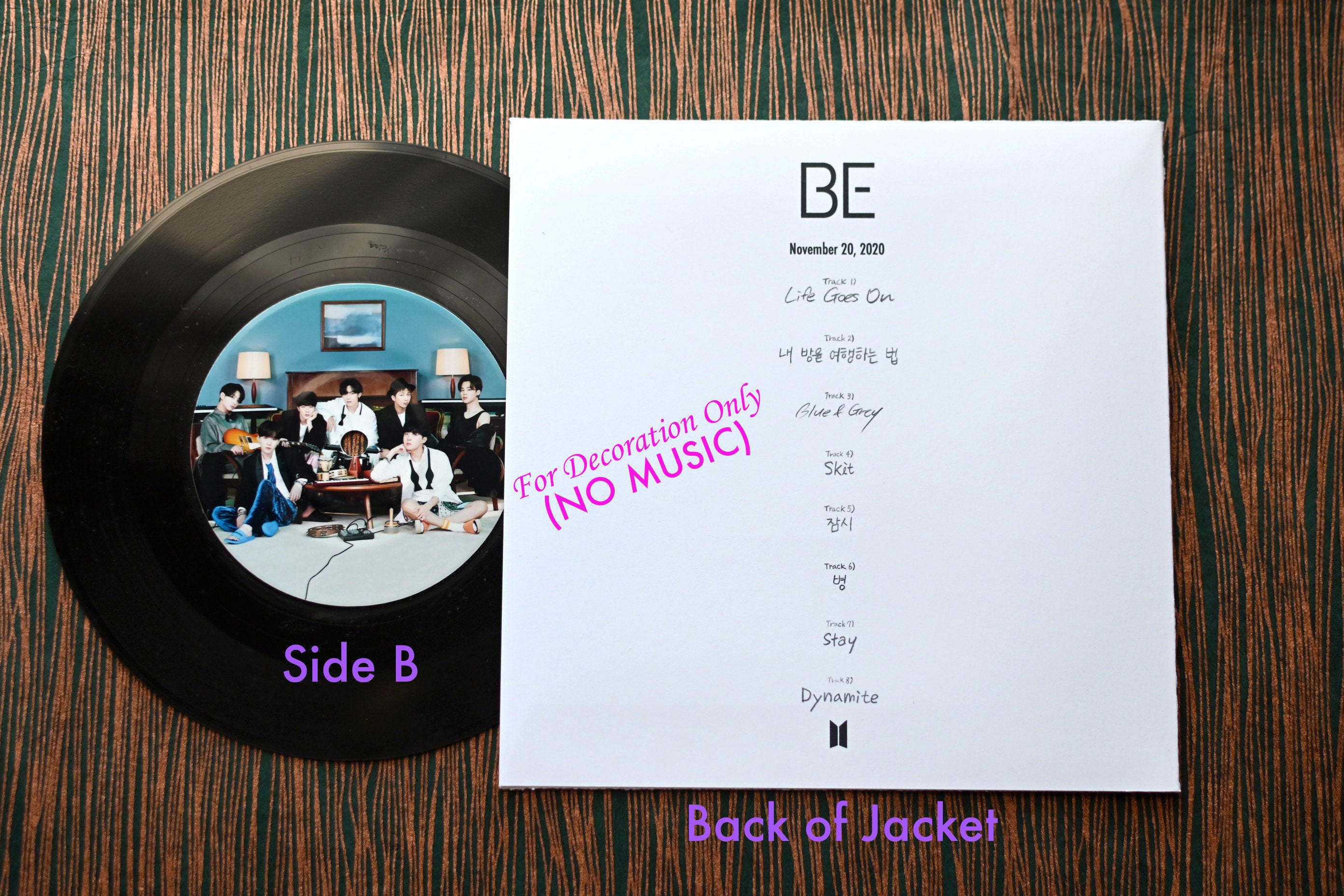 BTS BE Dynamite Life Goes On Vinyl 7 and Jacket - Etsy 日本