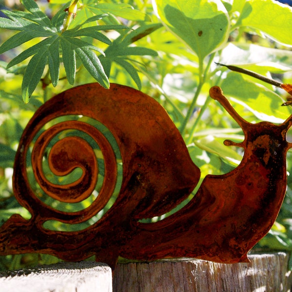 Rusty Garden Snail | Garden Art | Garden decor | Rusty Steel