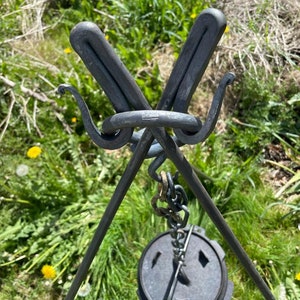 Campfire cooking tripod