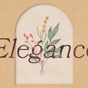 Op de afbeelding: Een aquarel-illustratie van een bloemstuk met roze en gele bloemen en groene bladeren. Het woord "Elegance" is in bruine tekst over de bloemen geschreven.