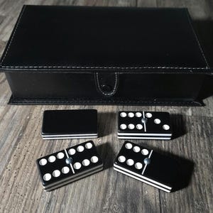 Domino Black Onyx Deluxe Jumbo, jumbodominostenen, dominostenen, dominostenen, dominoset, dominoset, dubbele zes dominostenen, speelkaarten