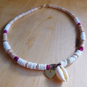 Natural shell necklace with Kaori shell and heart pendant