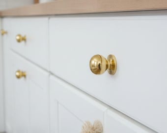 Ongelakte messing bolvormige kastknoppen, ladeknoppen van messing