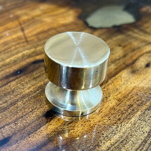 brass handles, kitchen cabinet knob, kitchen cabinet pull, cabinet hardware, old gold metal knobs, brass cabinet knobs, knob, drawer pull, retro pull, drawer knob, vintage drawer knobs, bedroom furniture, knobs, antique knobs, brass cabinet knobs, cabinet pulls, brass pulls, brass cabinet pulls, traditional knobs, vintage kitchen, dresser knobs, cabinet knob, butterfly hanger, brass knob, girl room, wardrobe knob, animal drawer knob, golden hook, hook, dresser knob, custom engrave knob, home