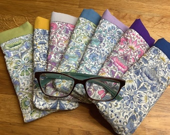 Liberty William Morris print glasses soft case, padded reading glasses case, sunglasses case, lovely gift for her, Birthday, Easter