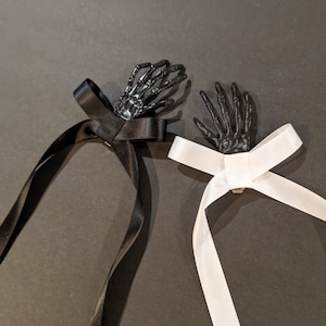 Skeleton Hand Hair Clips, Hair Clip Set, Halloween Hair Clips, Skeleton Hands, Black and White Hair Clips, Halloween Skeleton, Hair Clips