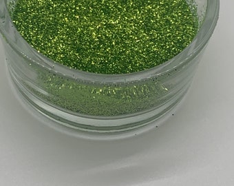 Peridot green holographic extra fine glitter