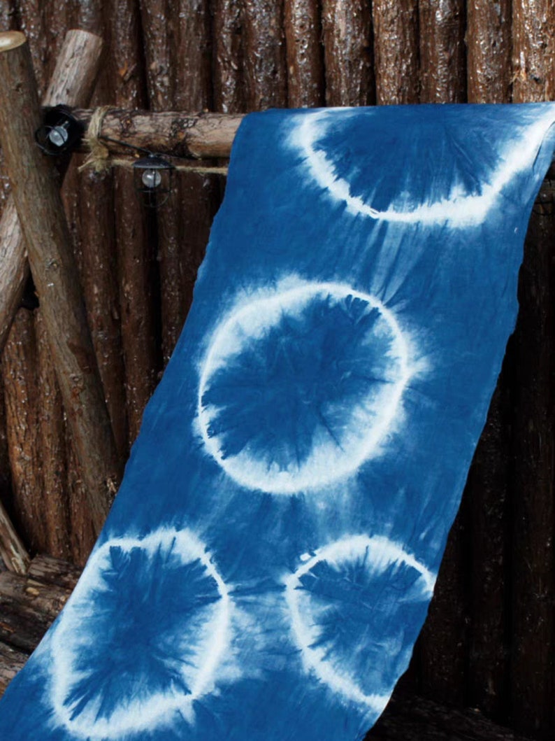 Rare Found Ancient Yunnan Dali Handwork Indigo Plant Tye-Die Thin Fabric, Shabby Cloth Abstract Pattern, Art DIY Curtain Table Decor Cloth image 3