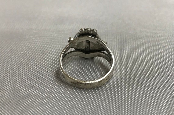 Vintage Sterling Silver Ring with Engraved sides … - image 5