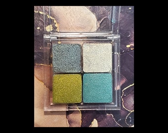 Duochrome Longwearing Eyeshadow Quad Pallet