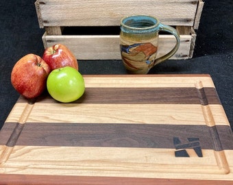 Hard Wood Cutting Board with Drip Grove