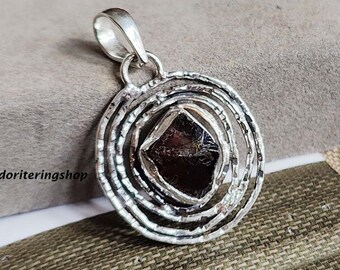 Pendentif en argent sterling grenat brut, bijoux en pierres précieuses faits main