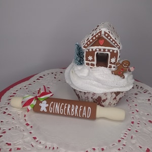 faux Gingerbread house cupcakes