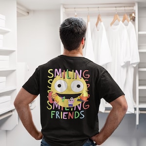 Lächelnde Freunde Unisex T-Shirt | Pim, Charlie, Alan & Gleb Merch | Geschenk für Erwachsenen Schwimmfan | Ironische Mem Serie
