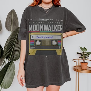 Michael Jackson Moonwalker T-Shirt | 80s Cassette Tape - Retro Pop Music Concert Outfit - Oversized Trendy Shirt - Nostalgic Gift for Fans