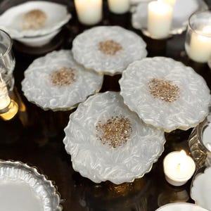 White Resin Coasters, Coasters, Coaster Sets, Elegant White & Gold Flake Coaster Set, Resin Coaster Sets, Table Decor, Coffee Coasters